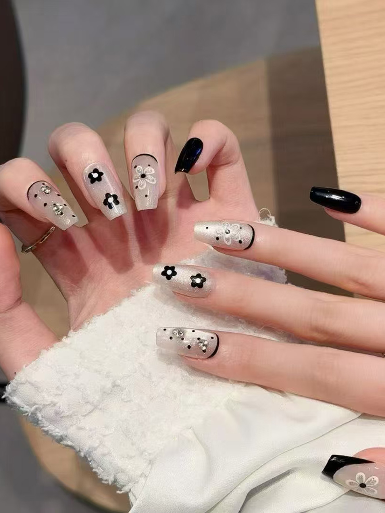 10 шт. накладных ногтей, корот – обзор и цена Nail Adhesive Tab
